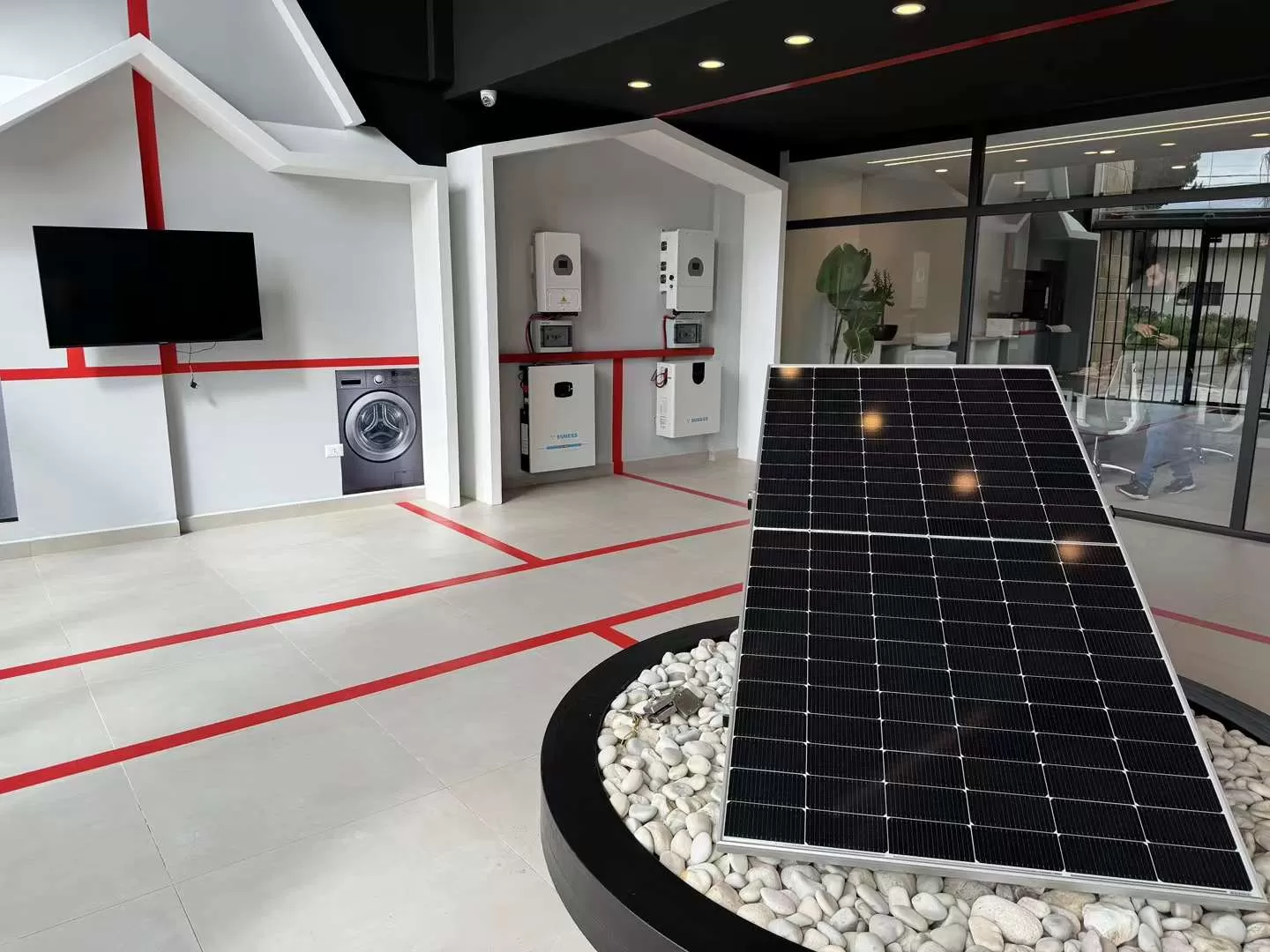 Les m&eacute;nages triphas&eacute;s ont-ils besoin de batteries triphas&eacute;es&nbsp;?